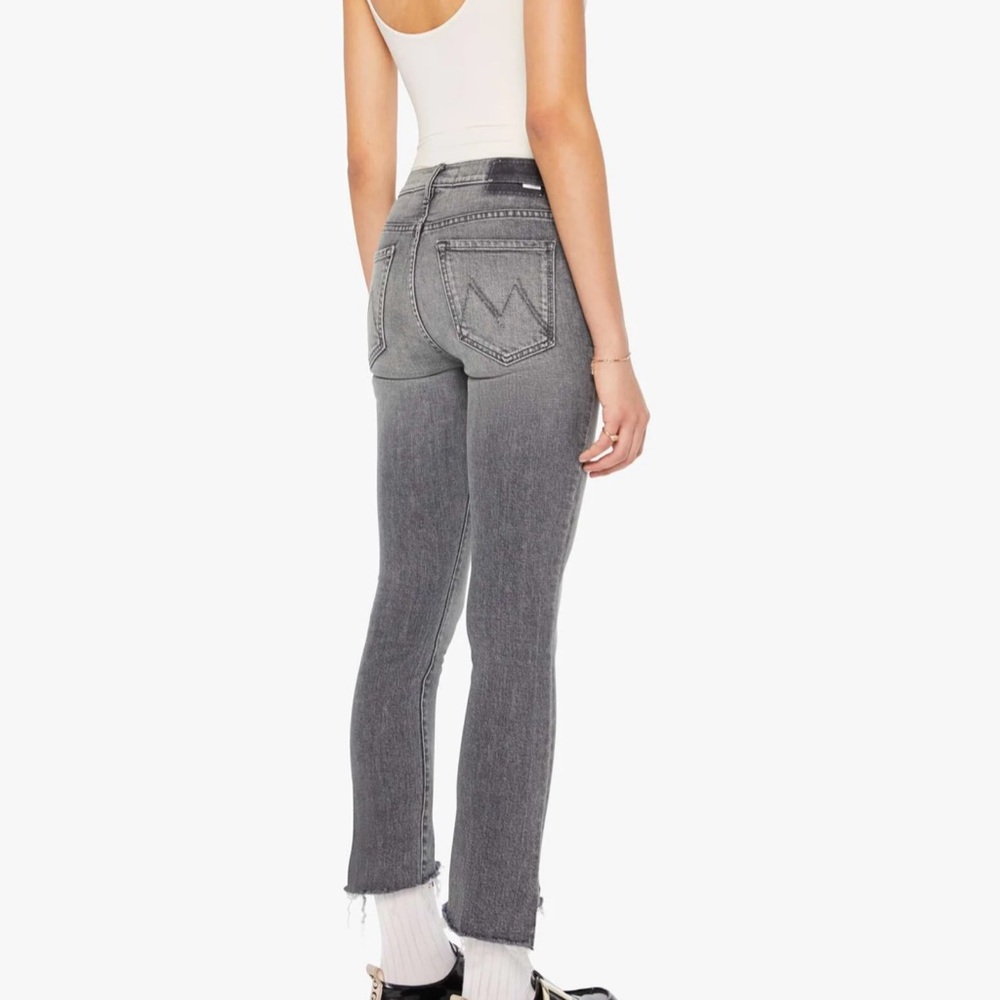 MOTHER The Insider Crop Step Fray in grey